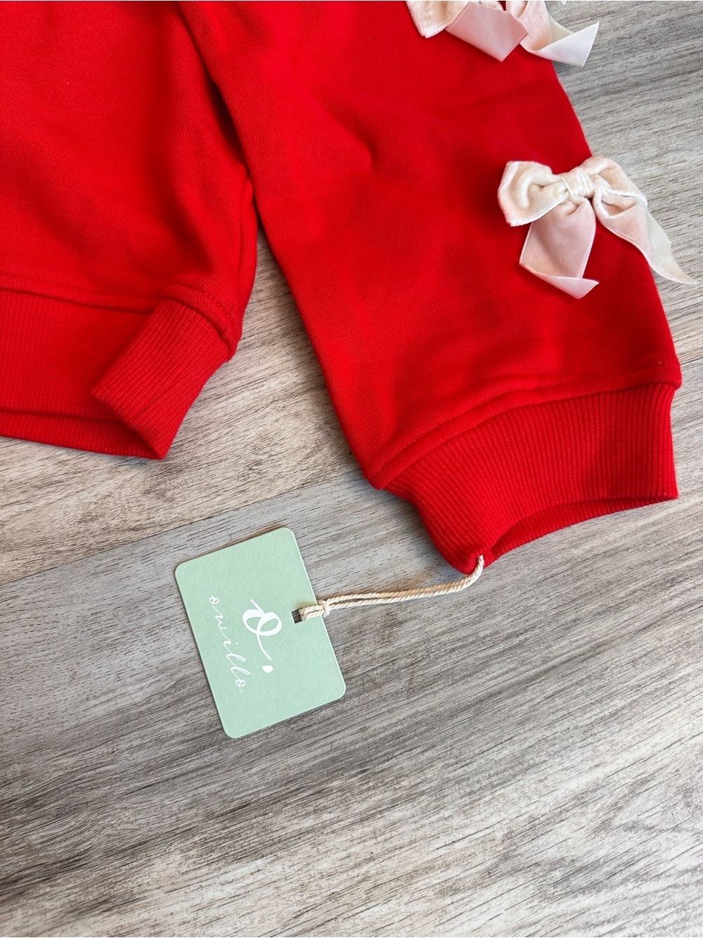Girls Red Bow Sleeve Sweatshirt Pullover Top NWT Cute Cozy small - Picture 4 of 5